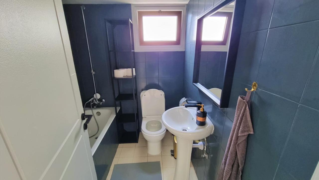 Cozy Beach Apt / 100 Mbit+ Netflix / Near Airport Larnaca Exterior photo